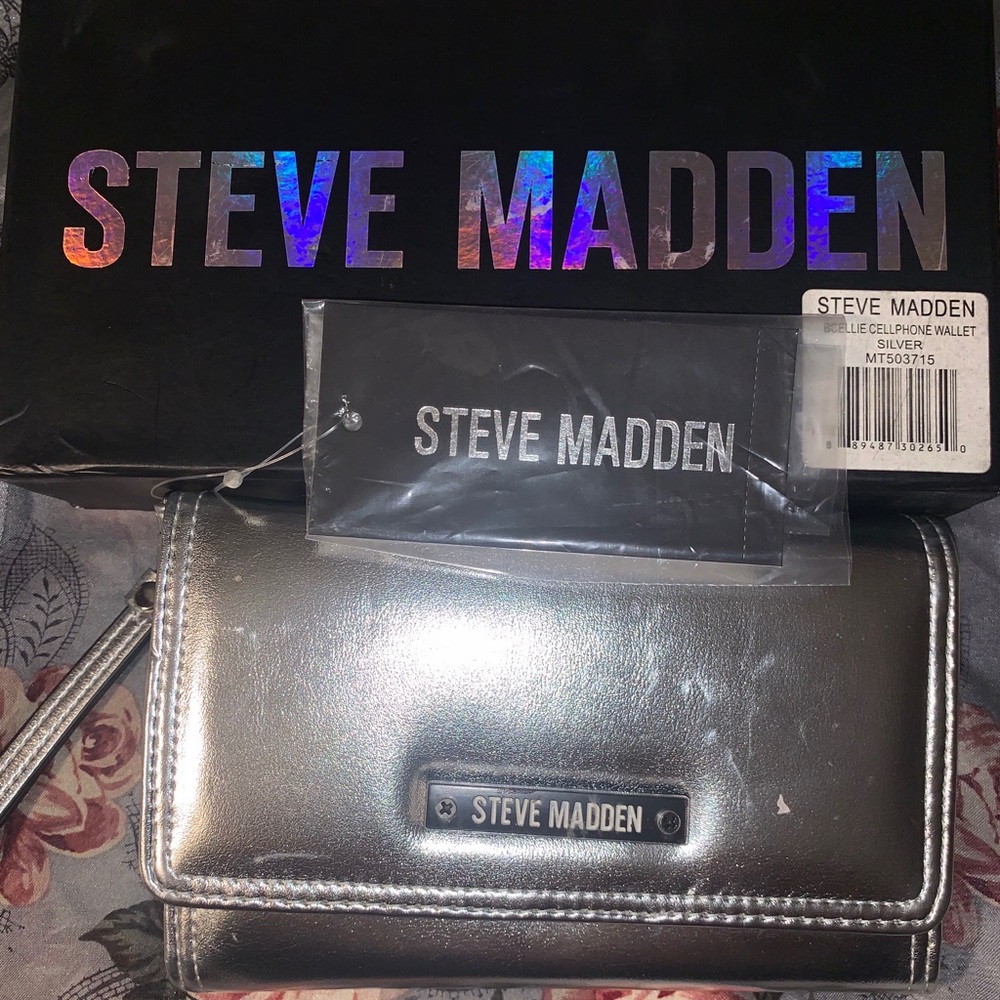 Steve Madden wallet